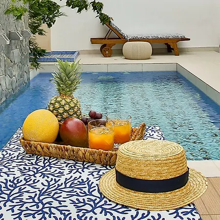 호텔 Serenity Spritz Boutique - Adults Only 헐소니소스